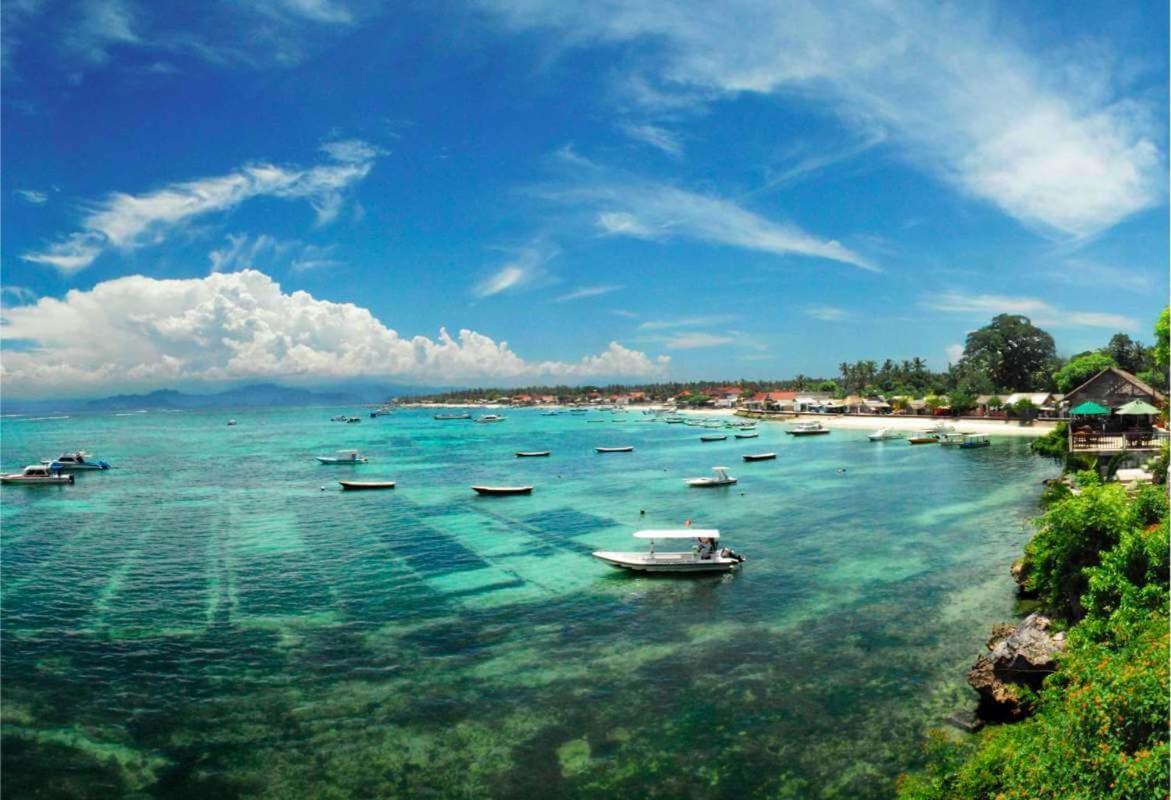 Anugrah Sari Homestay by WizZeLa Nusa Lembongan  Bagian luar foto