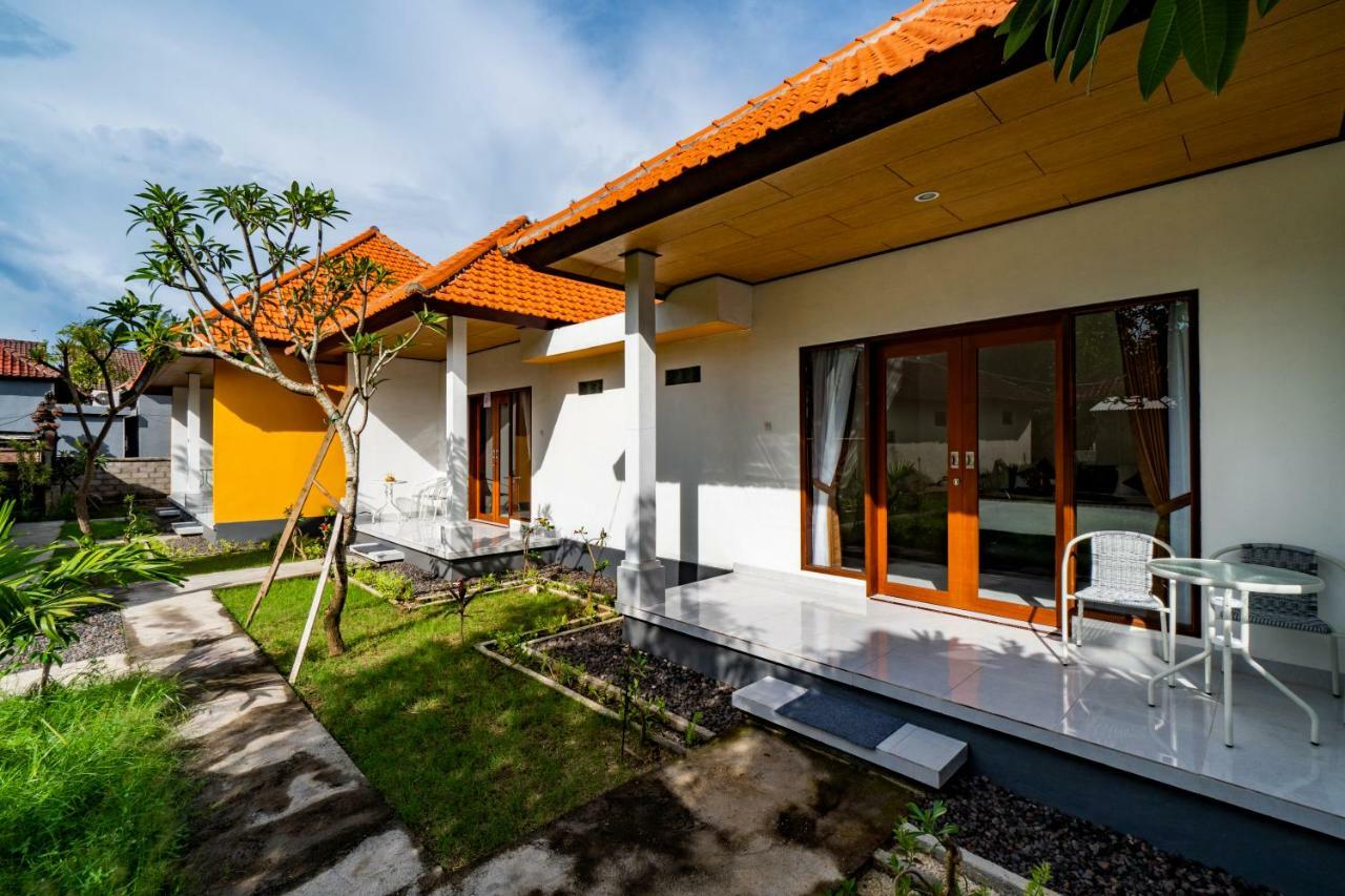 Anugrah Sari Homestay by WizZeLa Nusa Lembongan  Bagian luar foto