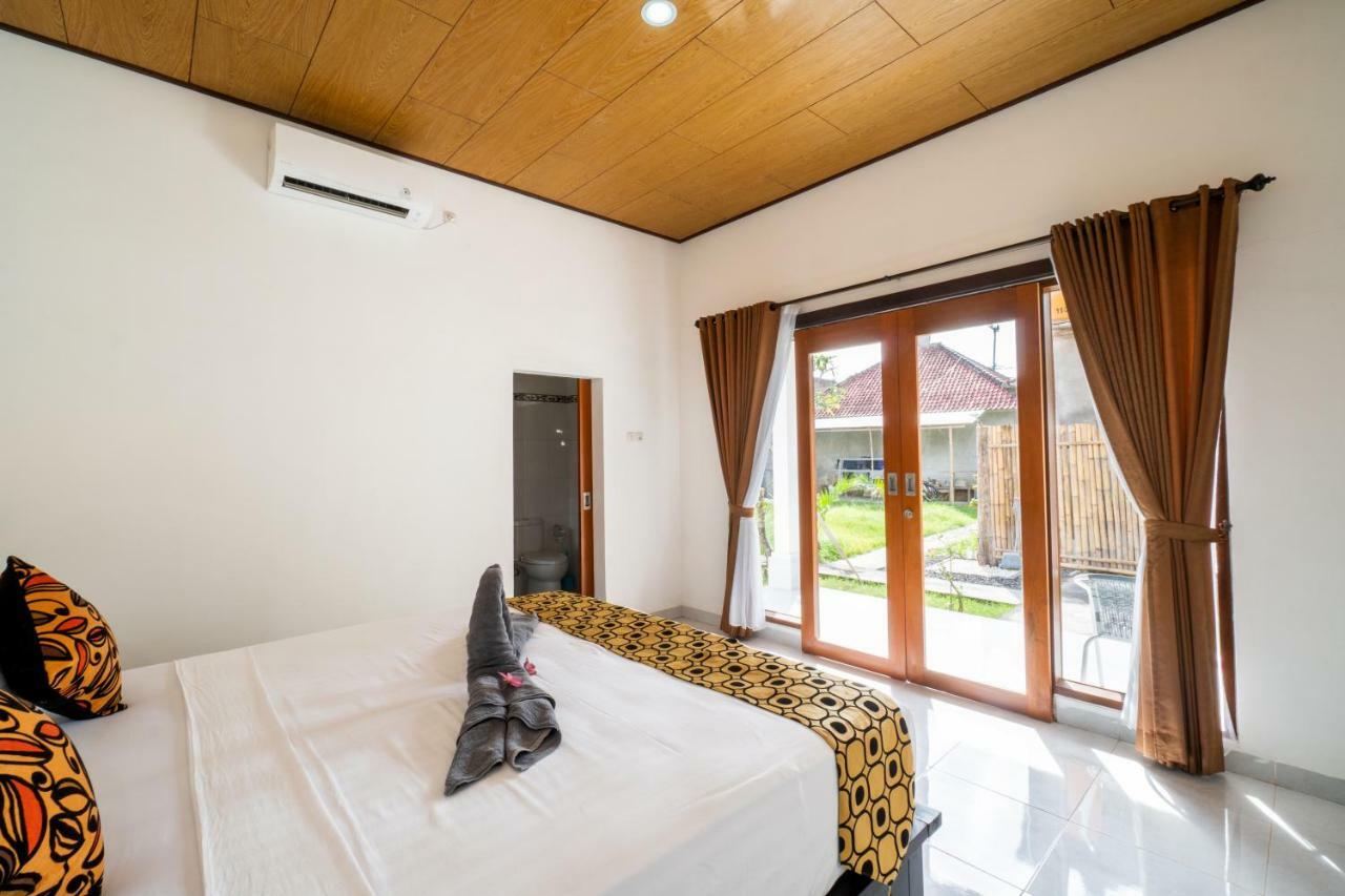 Anugrah Sari Homestay by WizZeLa Nusa Lembongan  Bagian luar foto