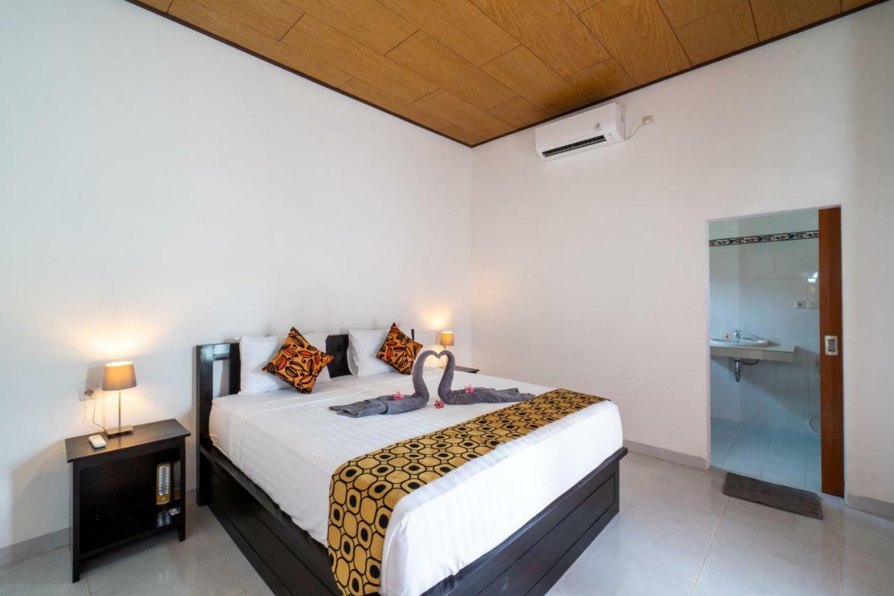 Anugrah Sari Homestay by WizZeLa Nusa Lembongan  Bagian luar foto