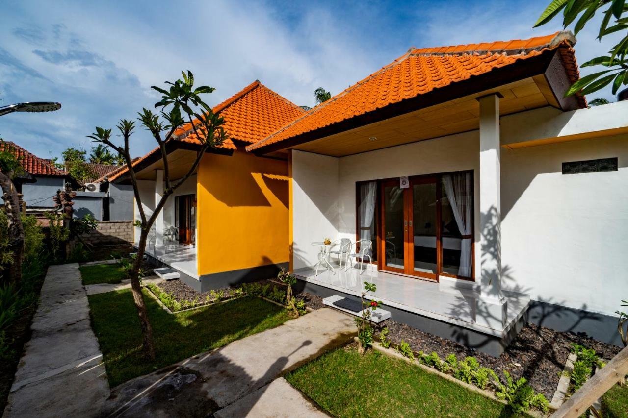 Anugrah Sari Homestay by WizZeLa Nusa Lembongan  Bagian luar foto
