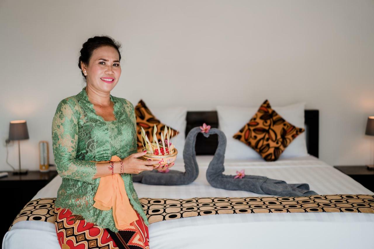 Anugrah Sari Homestay by WizZeLa Nusa Lembongan  Bagian luar foto