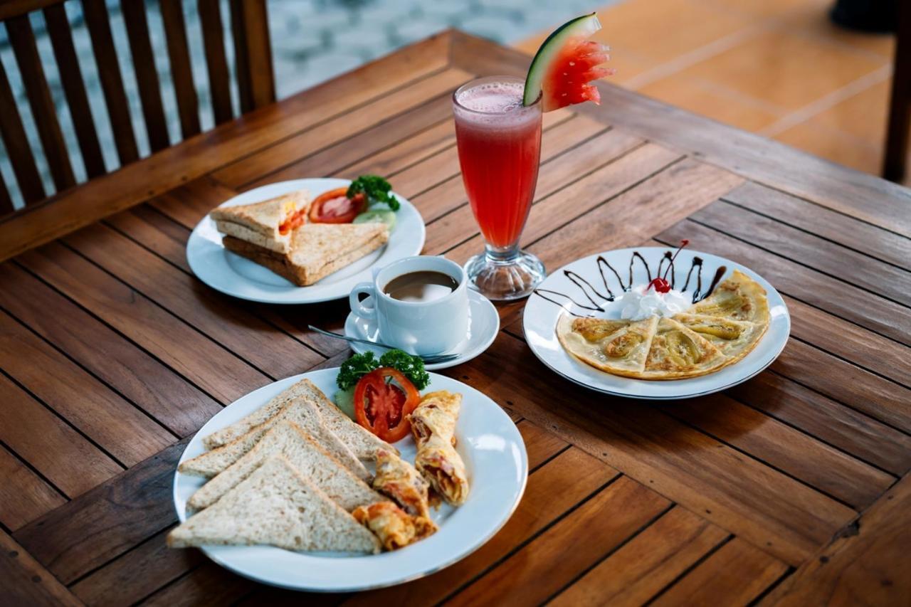 Anugrah Sari Homestay by WizZeLa Nusa Lembongan  Bagian luar foto